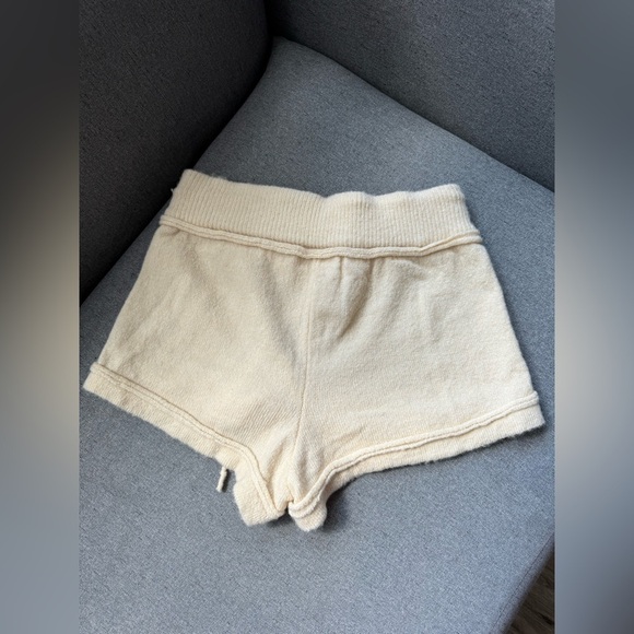 Free People Beige Elastic Waist Mohair Sleepwear Shorts Size M - Picture 4 of 7